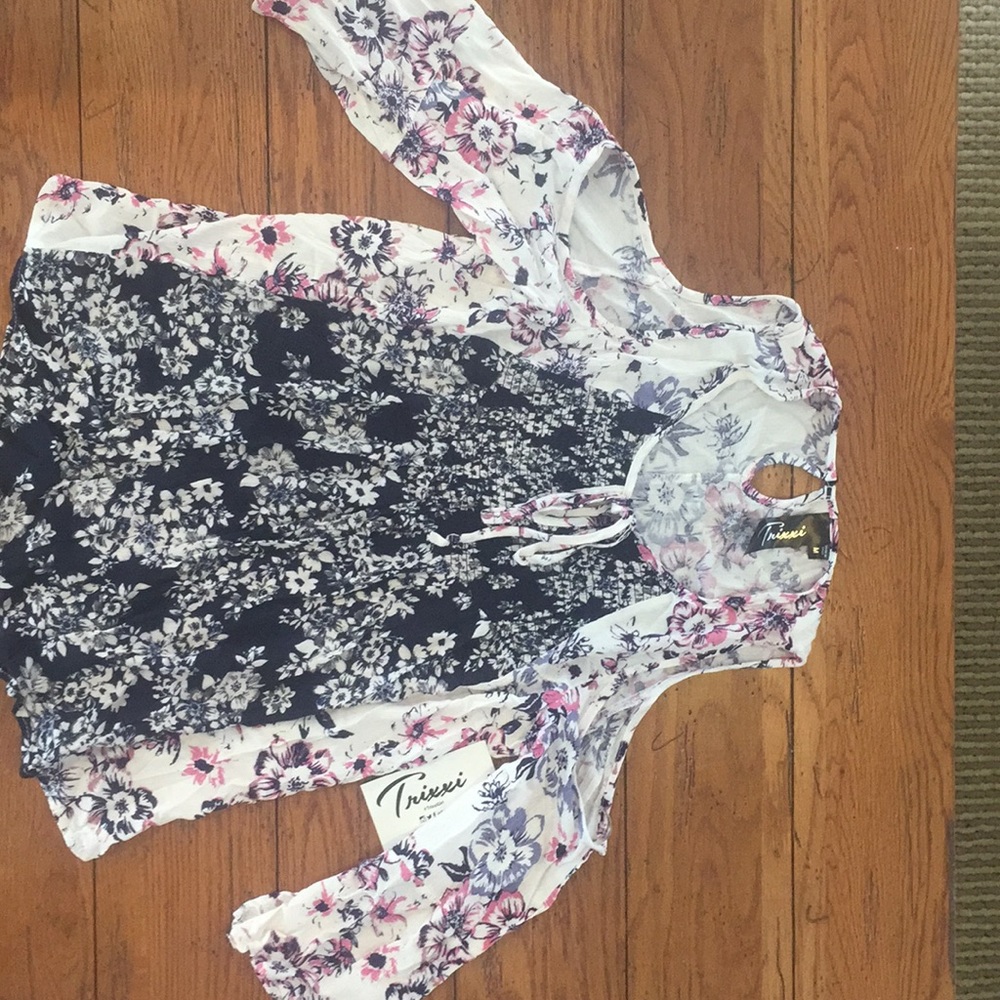 Trixxi girl floral cute dressy shirt